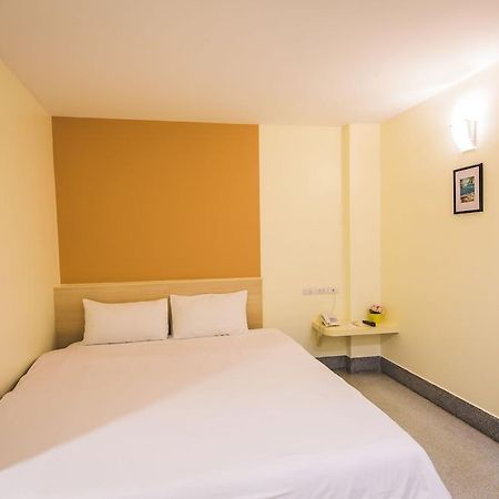 New Suanmali Hotel Бангкок Экстерьер фото